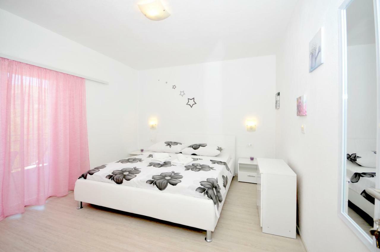 Apartment Mira トロギール エクステリア 写真